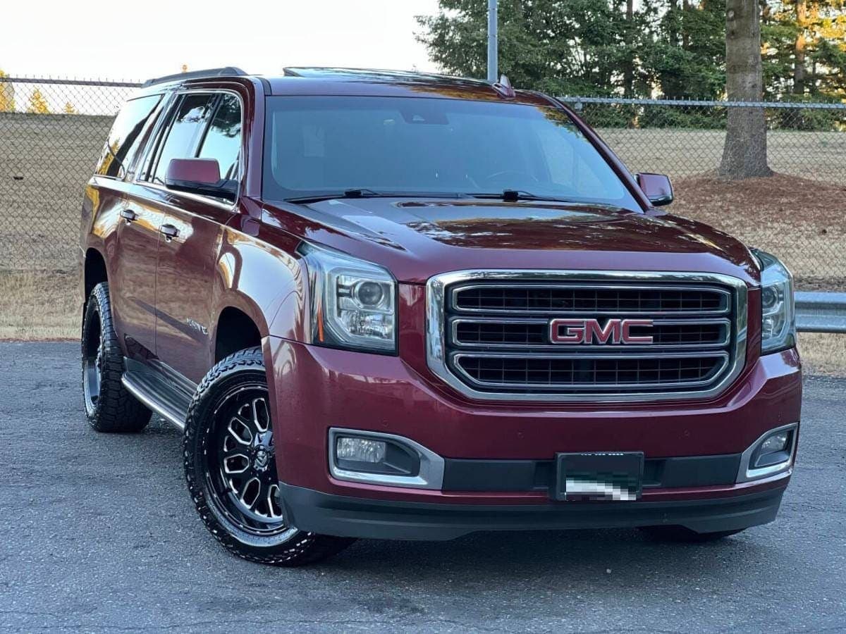 2019 GMC Yukon XL 4x4 4WD SLT 4dr SUV exterior