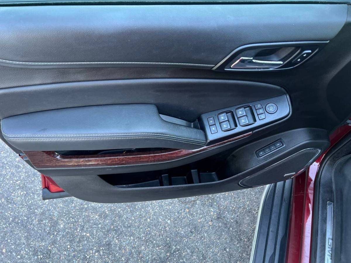 2019 GMC Yukon XL 4x4 4WD SLT 4dr SUV, view