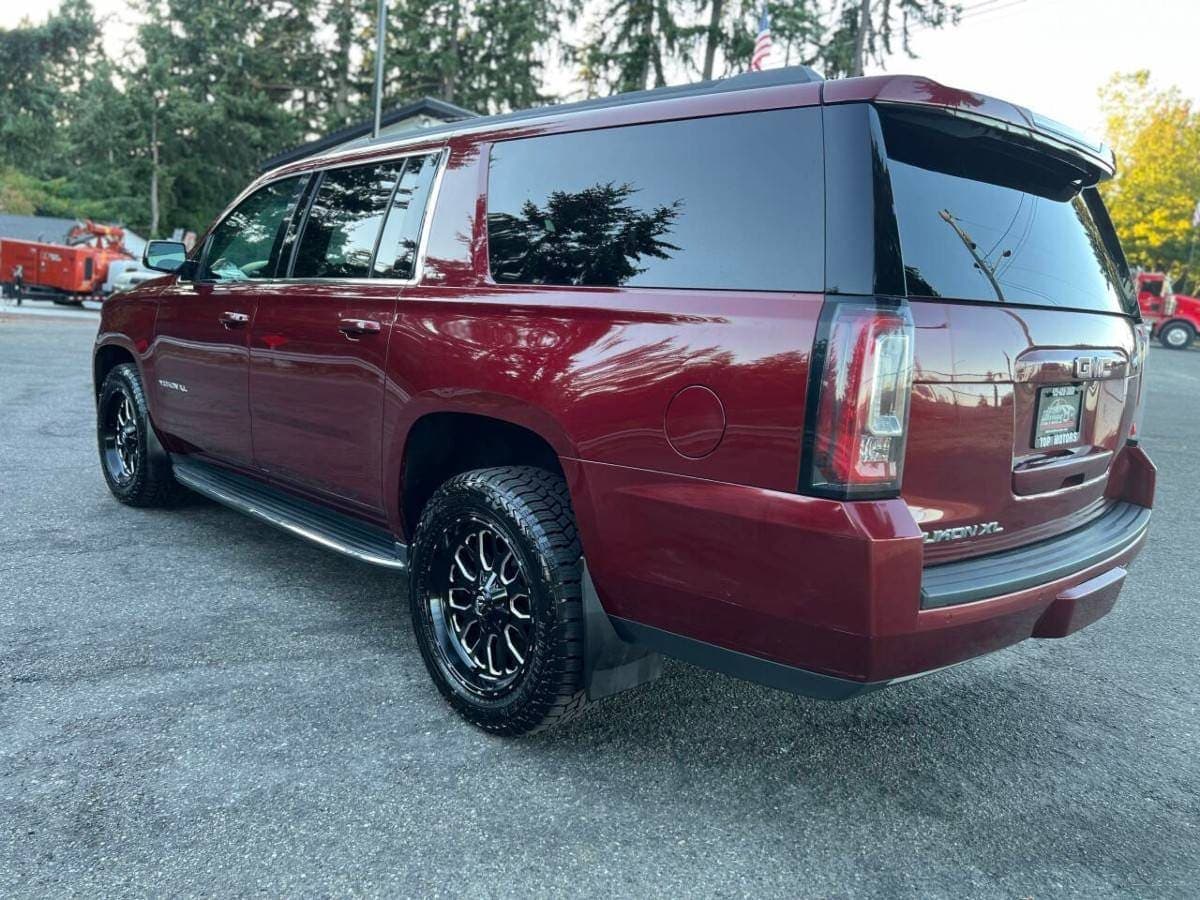 2019 GMC Yukon XL 4x4 4WD SLT 4dr SUV, view