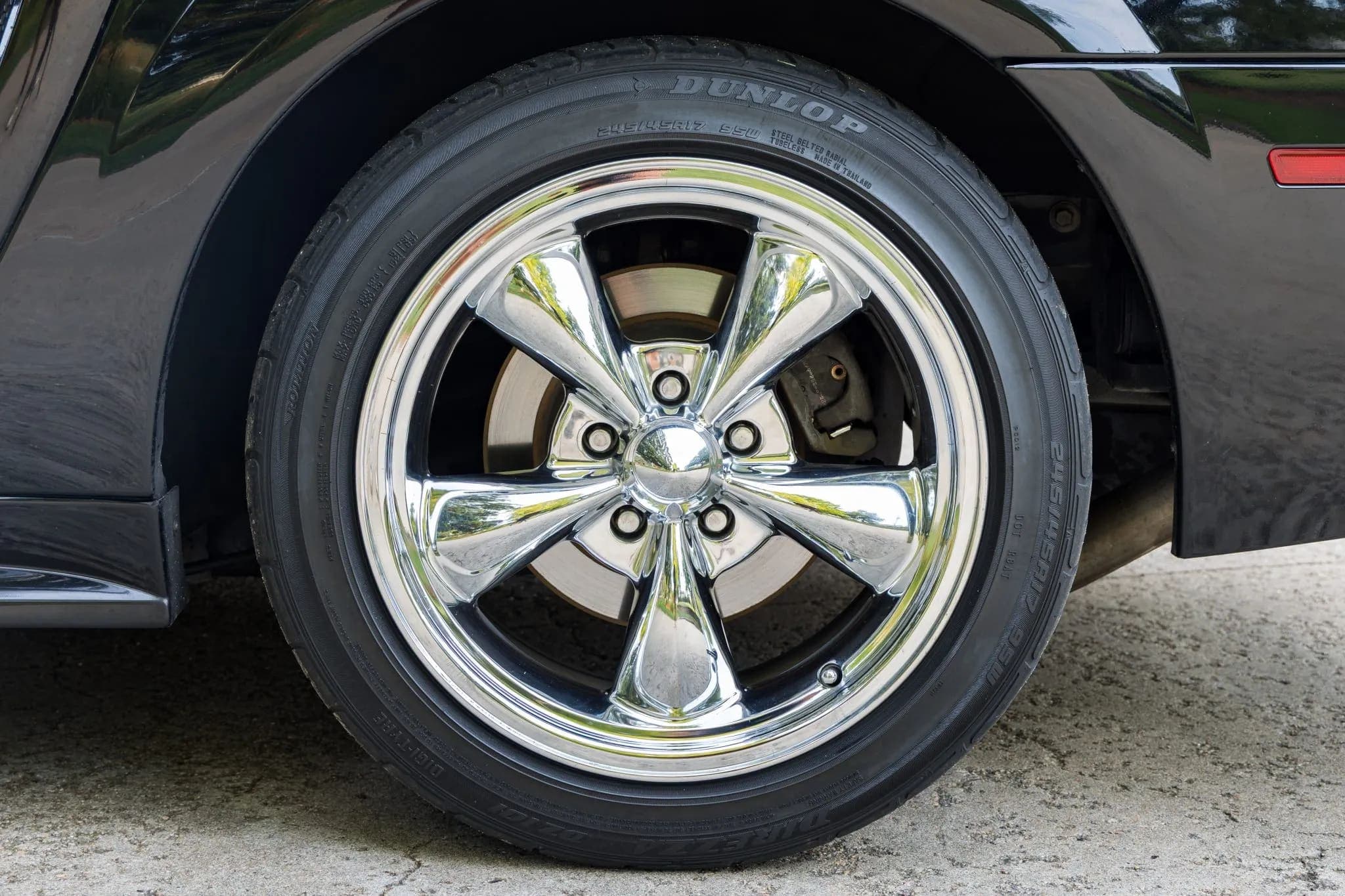 2001 Ford Mustang SVT Cobra Coupe, view