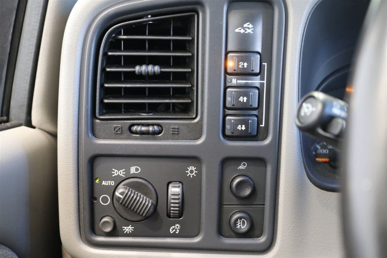 2003 CHEVROLET SILVERADO 2500HD, view