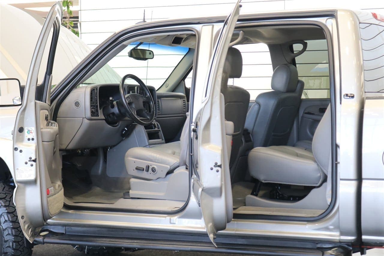 2003 CHEVROLET SILVERADO 2500HD, view