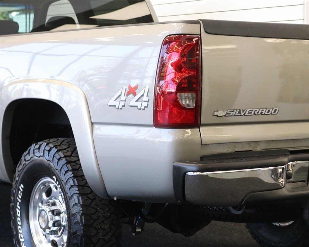 2003 CHEVROLET SILVERADO 2500HD, view