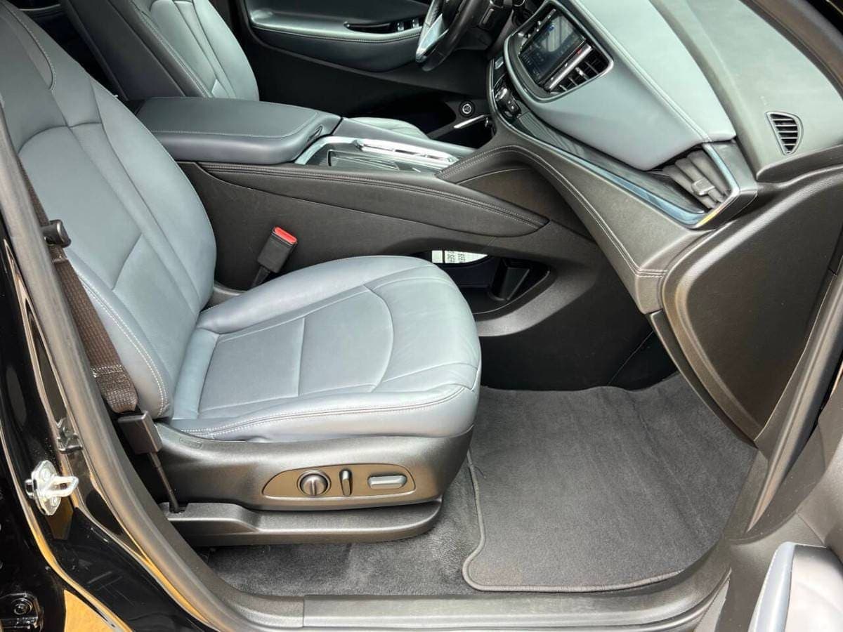 2024 Buick Enclave 4x4 4WD Essence 4dr Crossover, view