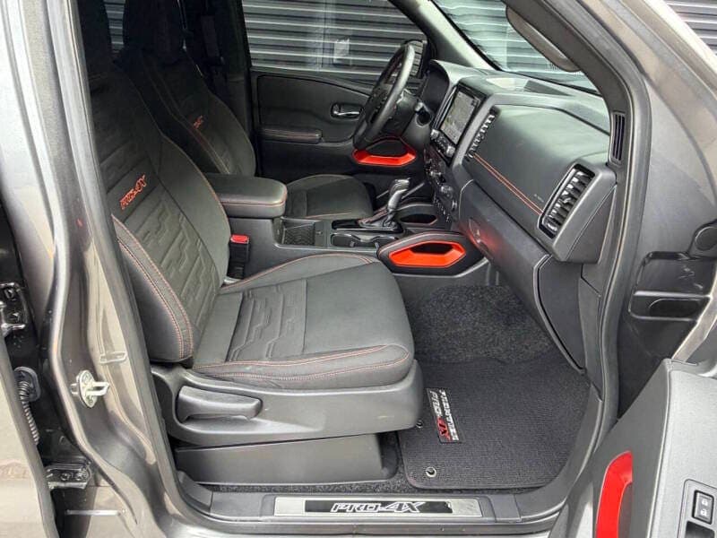 2023 Nissan Frontier PRO-4X Crew Cab 5 ft. SB, view