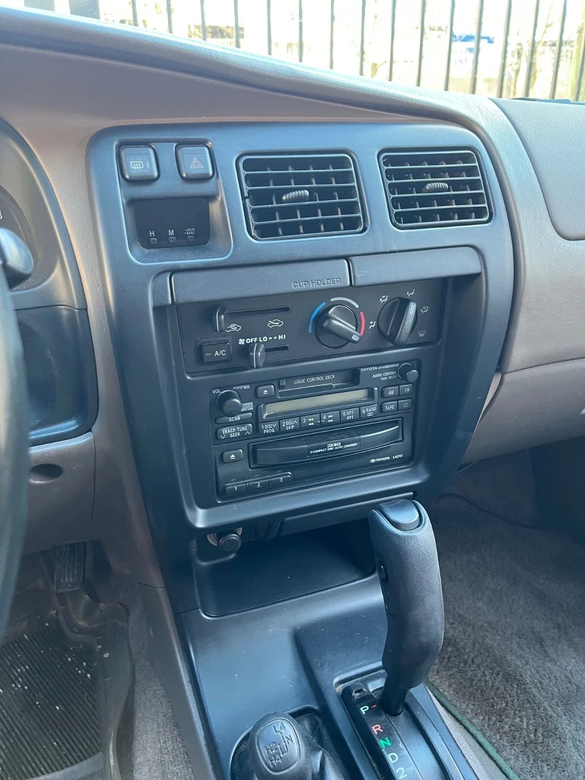 1998 Toyota 4Runner SR5, view