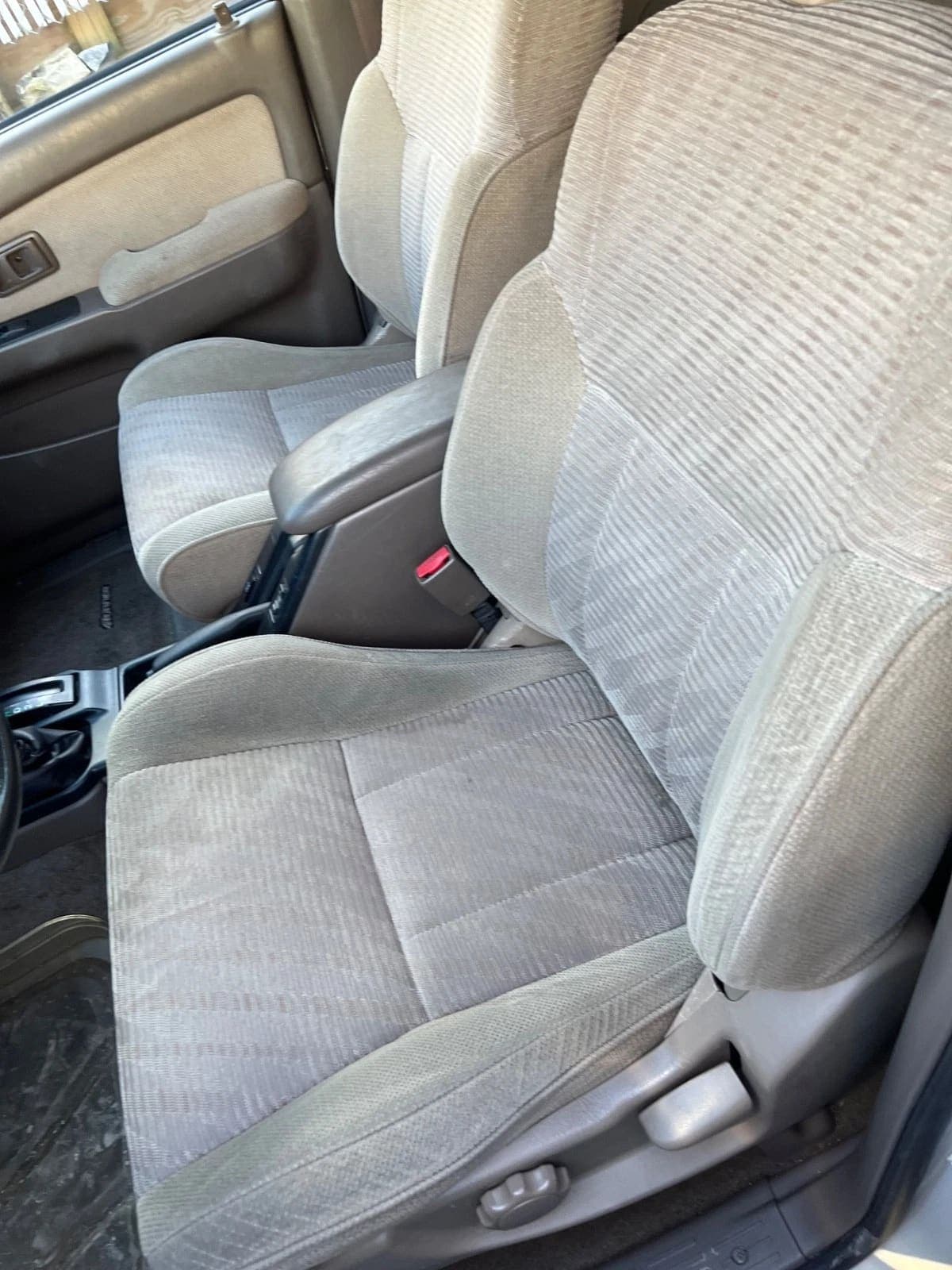 1998 Toyota 4Runner SR5, view
