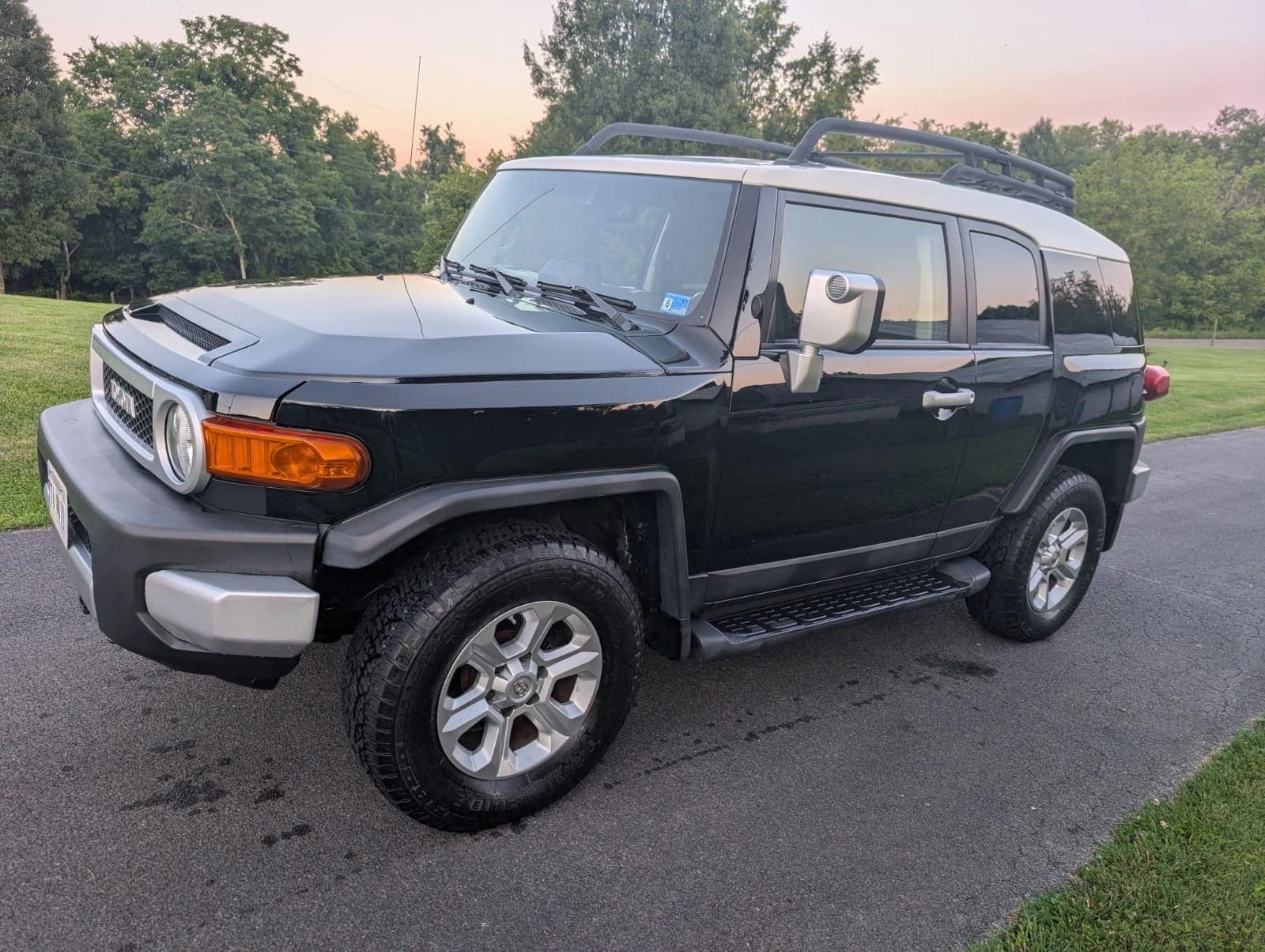 2013 Toyota FJ Cruiser 4x4 Automatic   4wd Automatic Low Miles, view 1