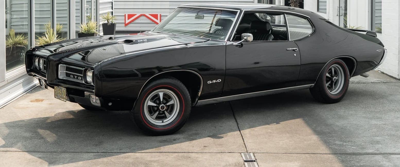 1969 Pontiac GTO, view