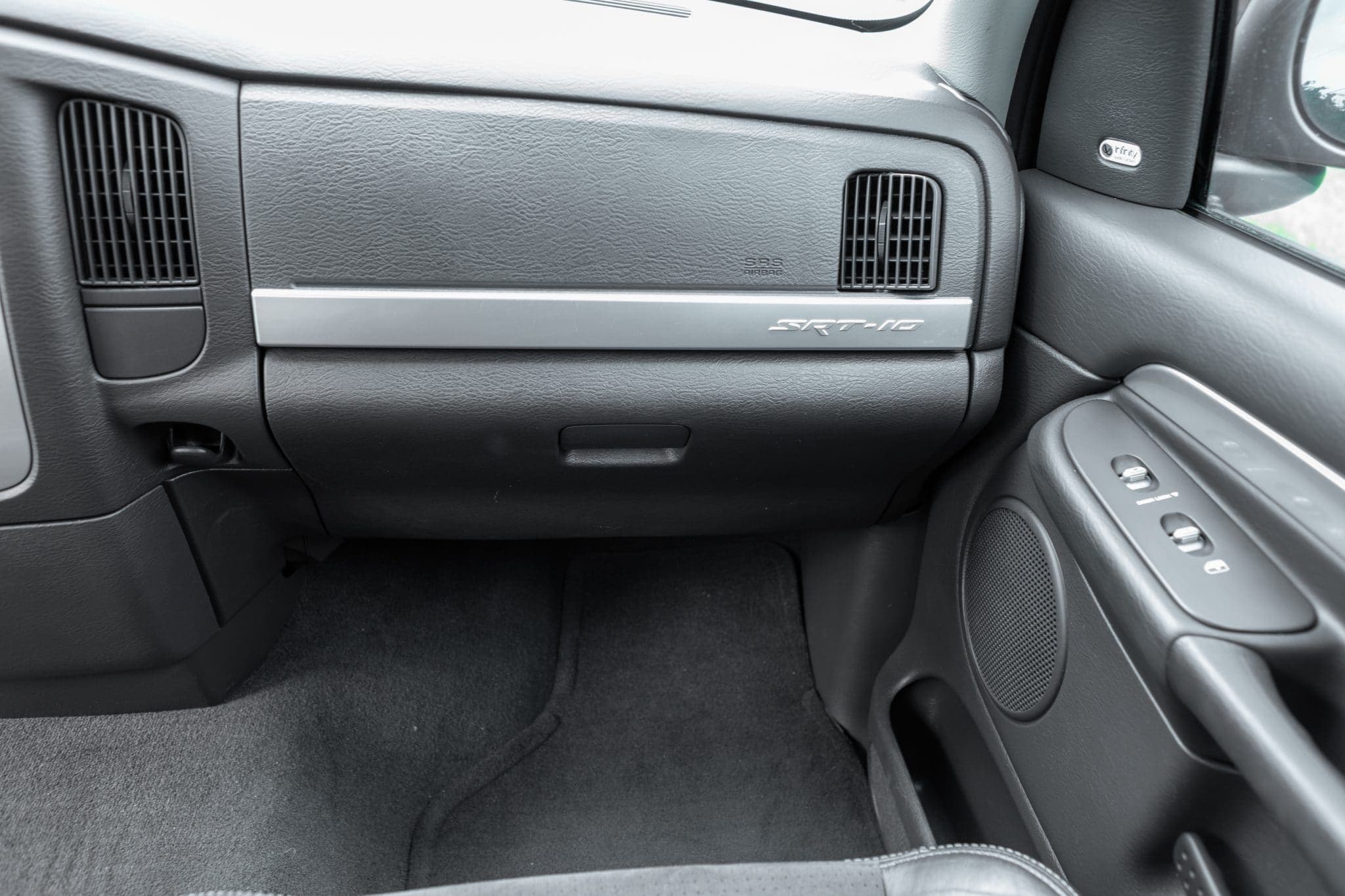 2005 Dodge Ram SRT-10 Quad Cab, view