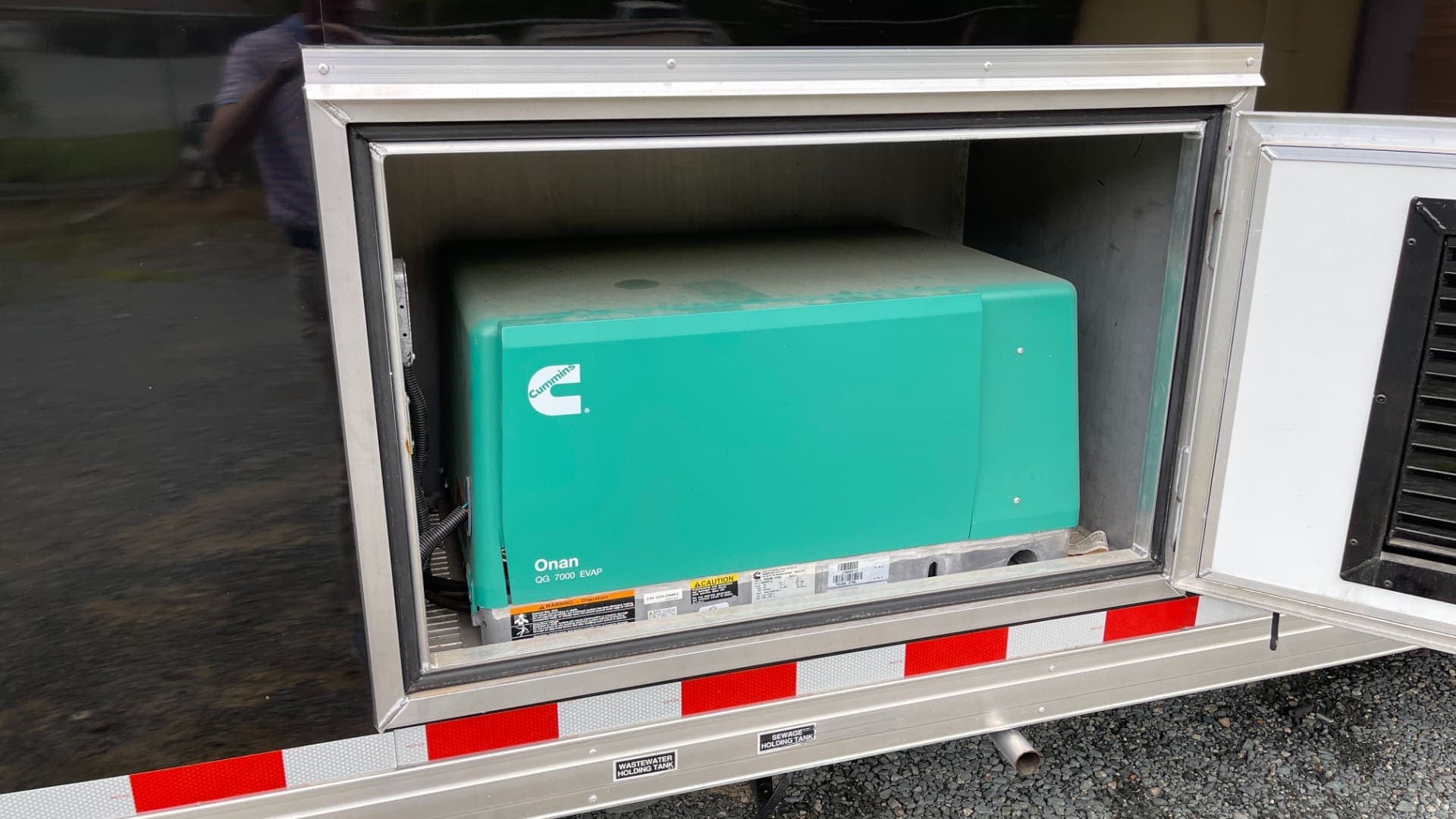 2020 Sundowner 2986 SGM Toy Hauler — 49' Triple-Axle, view