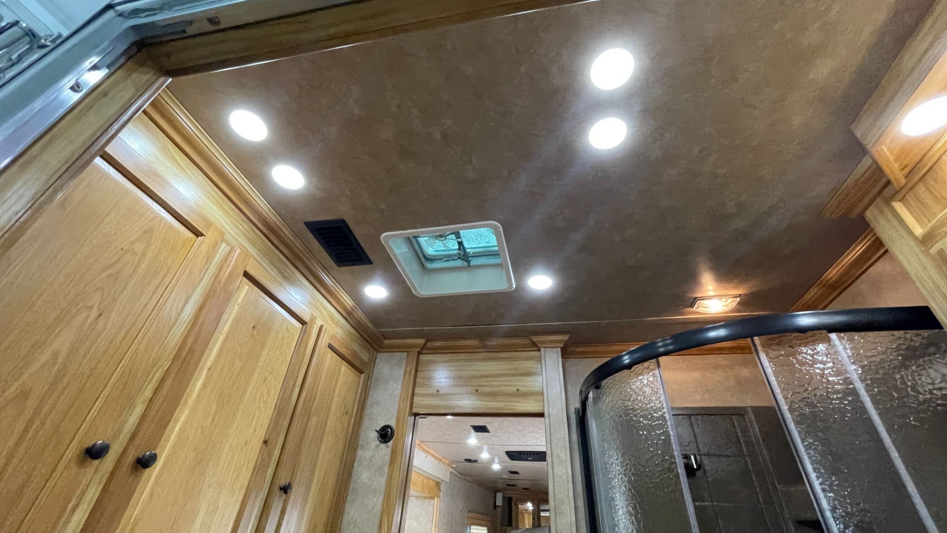 2020 Sundowner 2986 SGM Toy Hauler — 49' Triple-Axle, view
