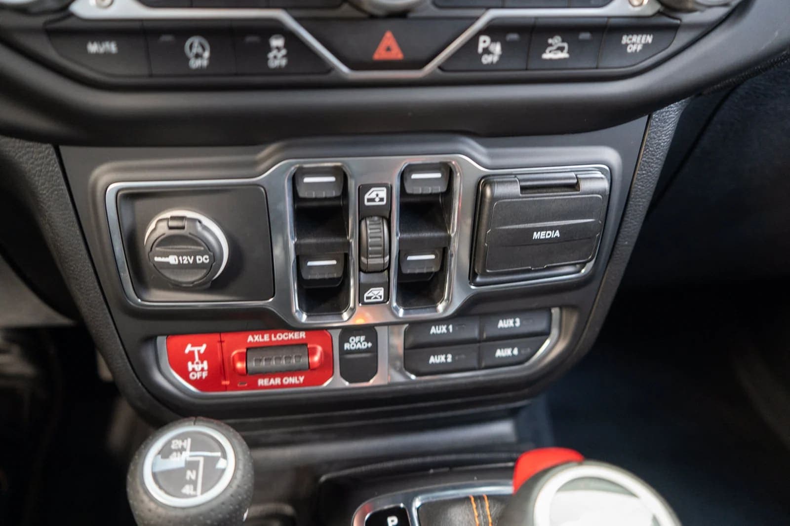 2020 JEEP GLADIATOR MOJAVE, view