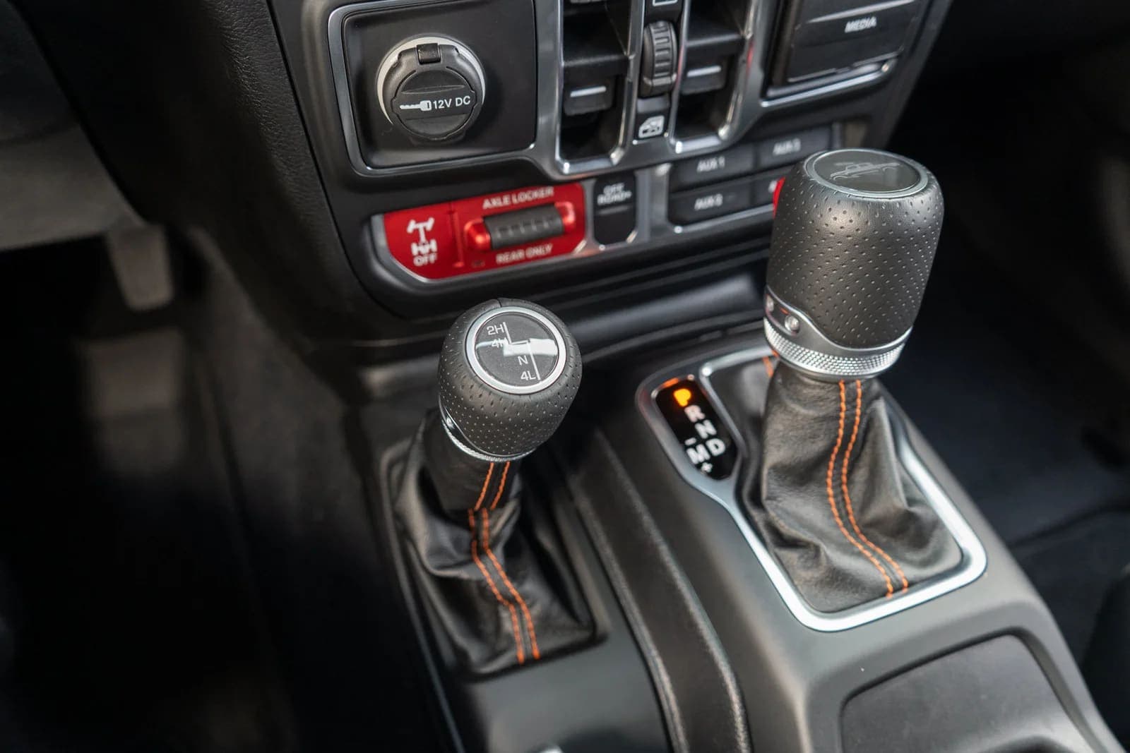 2020 JEEP GLADIATOR MOJAVE, view