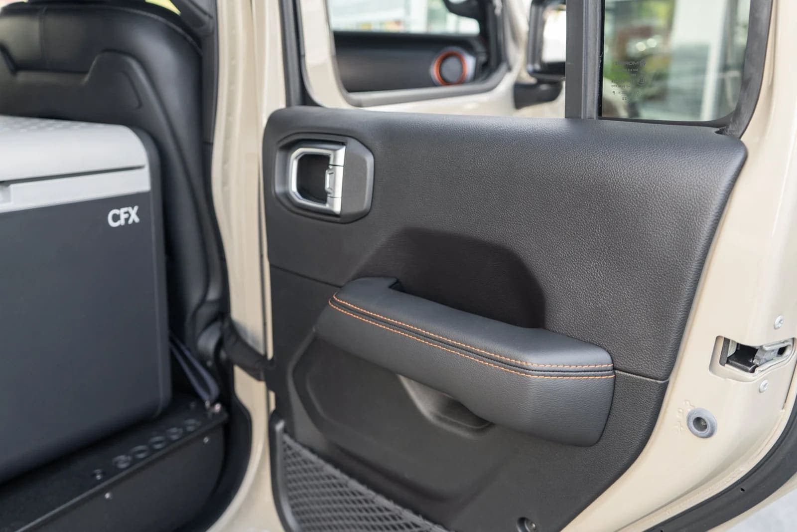 2020 JEEP GLADIATOR MOJAVE, view