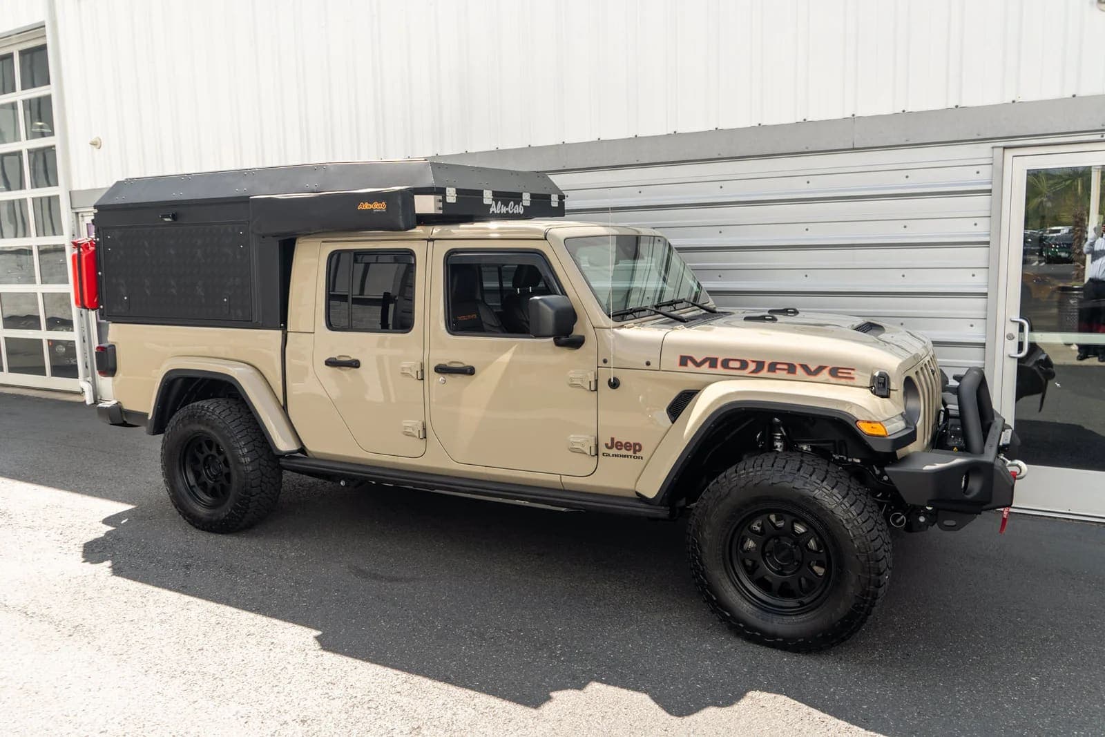2020 JEEP GLADIATOR MOJAVE, view