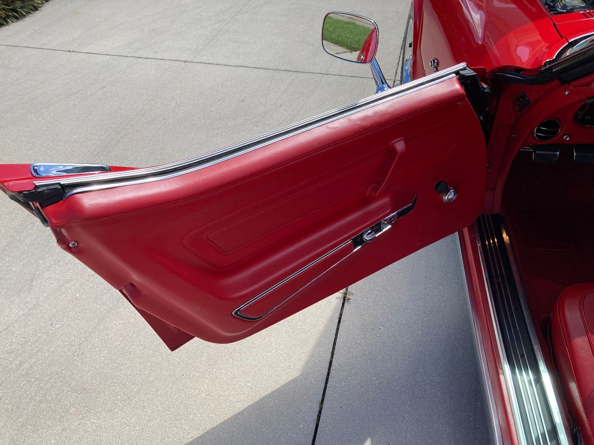 1971 Chevrolet Corvette LT-1 Convertible, view