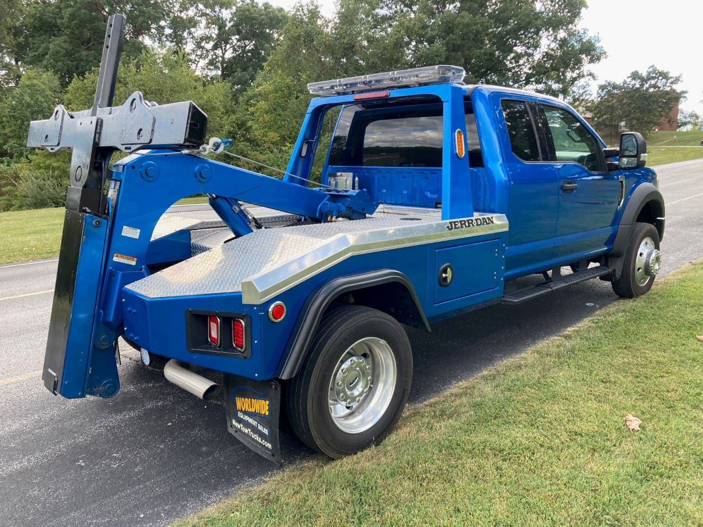 2020 Ford F550 Gas w/ Jerr Dan MPL-NG Self Loader w/ Single-Line Wrecker, view