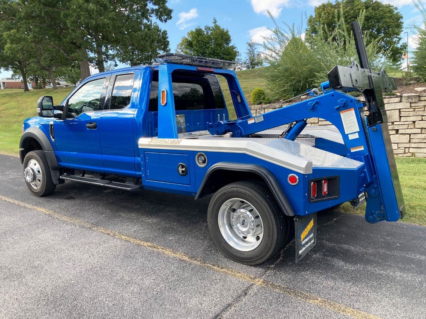 2020 Ford F550 Gas w/ Jerr Dan MPL-NG Self Loader w/ Single-Line Wrecker, view