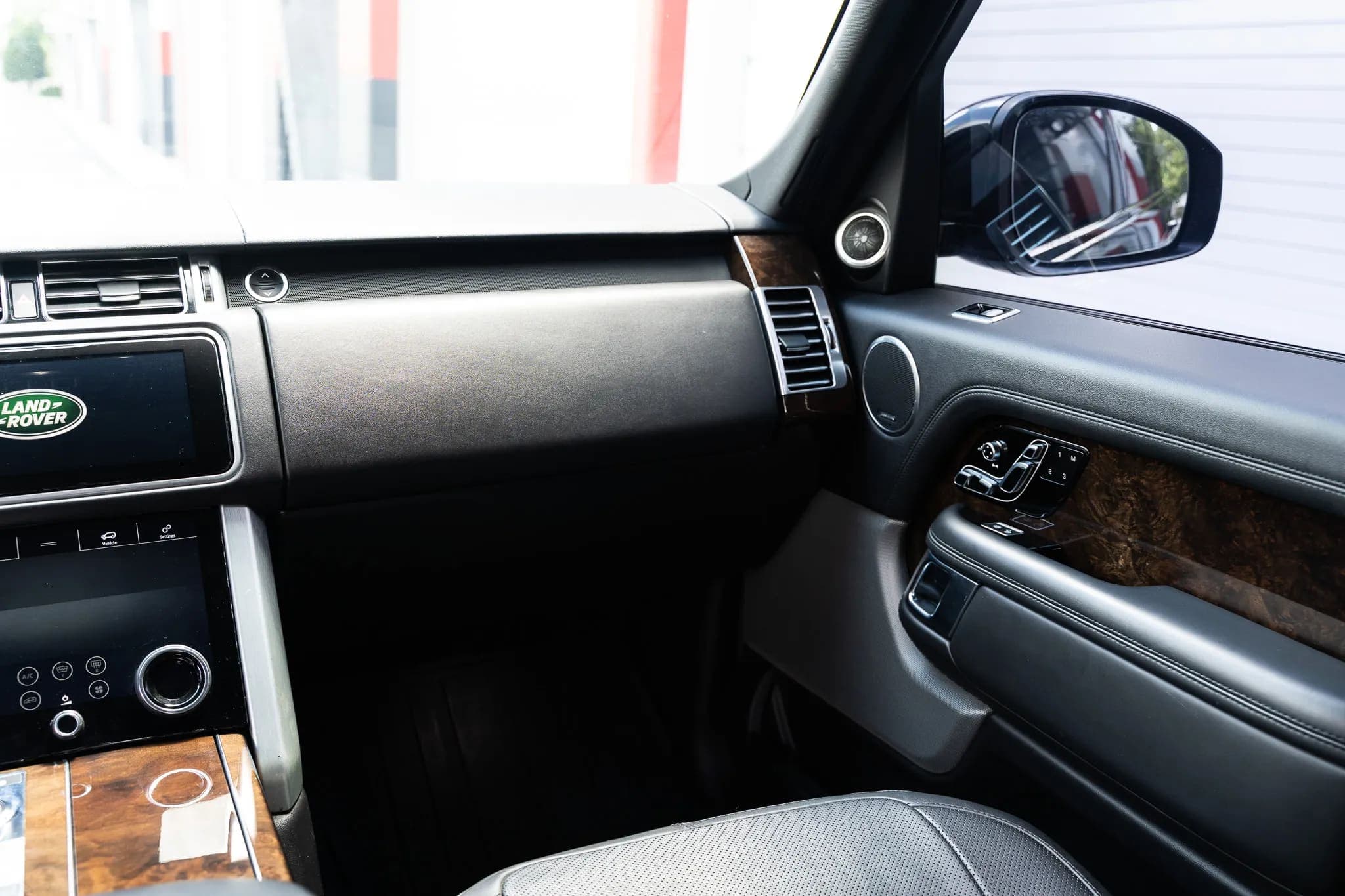 2018 Land Rover Range Rover Supercharged LWB, view